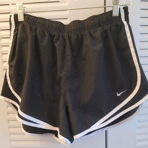 Nike Women's Black and White Athletic Shorts Size Large